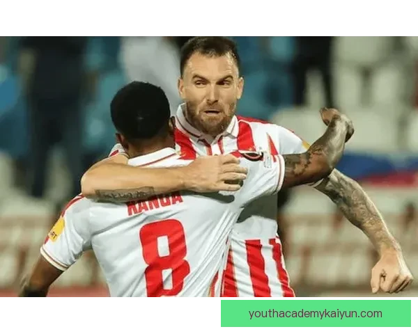 本赛季足球黑马表现稳健，状态回暖引发关注