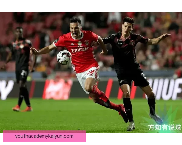 里斯本竞技在葡超联赛中表现稳健，近期状态回暖值得关注